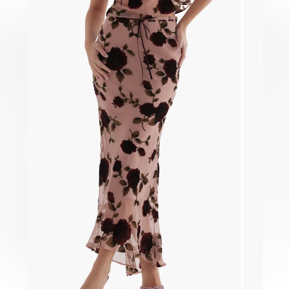 HOUSE OF CB Imaan Floral Bias Cut Skirt